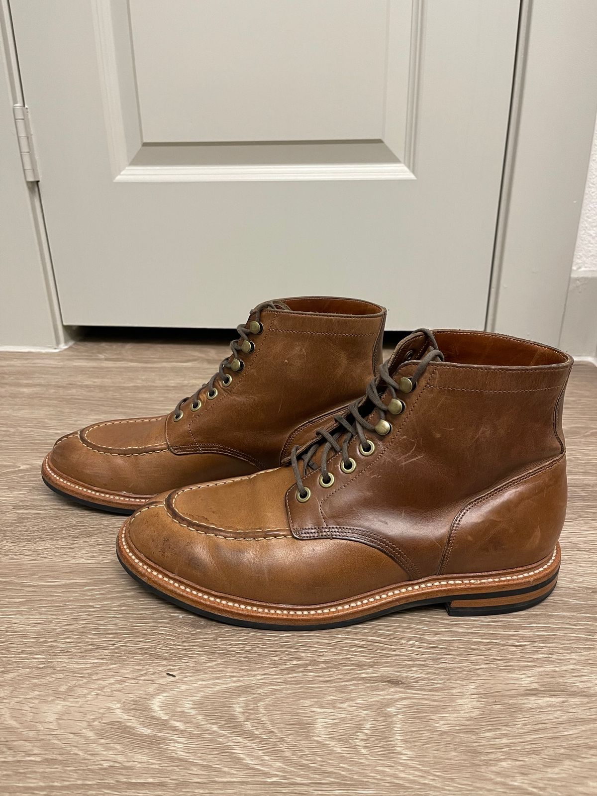 Photo by bullmoose303 on January 5, 2024 of the Grant Stone Ottawa Boot in Horween Dune Chromexcel.
