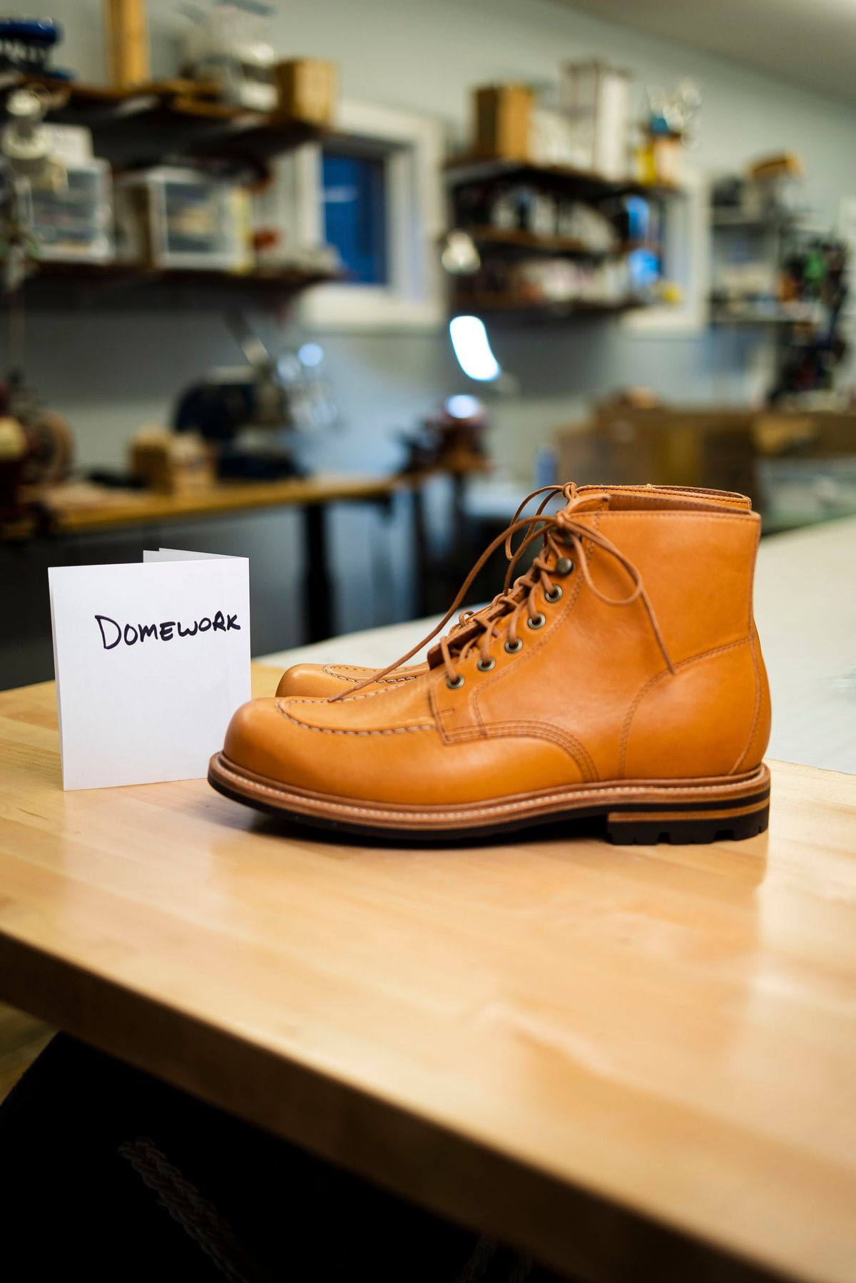 Photo by itsphil on October 3, 2022 of the Grant Stone Brass Boot in Horween English Tan Essex.