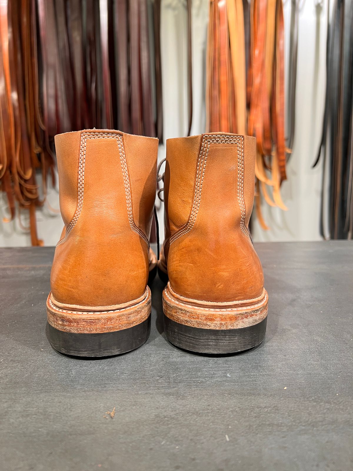 Photo by itsphil on April 5, 2023 of the Oak Street Bootmakers Field Boot in Maryam Natural Horsebutt.