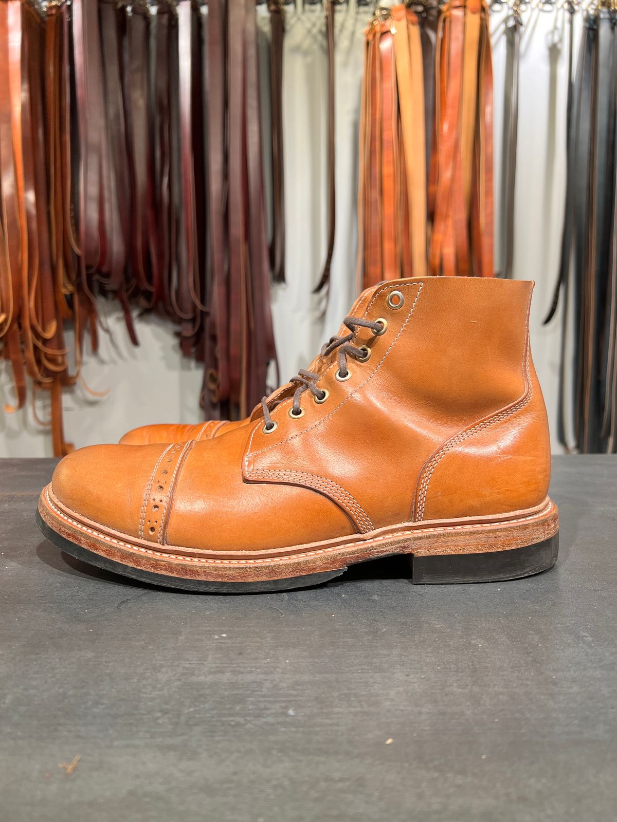 Photo by itsphil on April 5, 2023 of the Oak Street Bootmakers Field Boot in Maryam Natural Horsebutt.