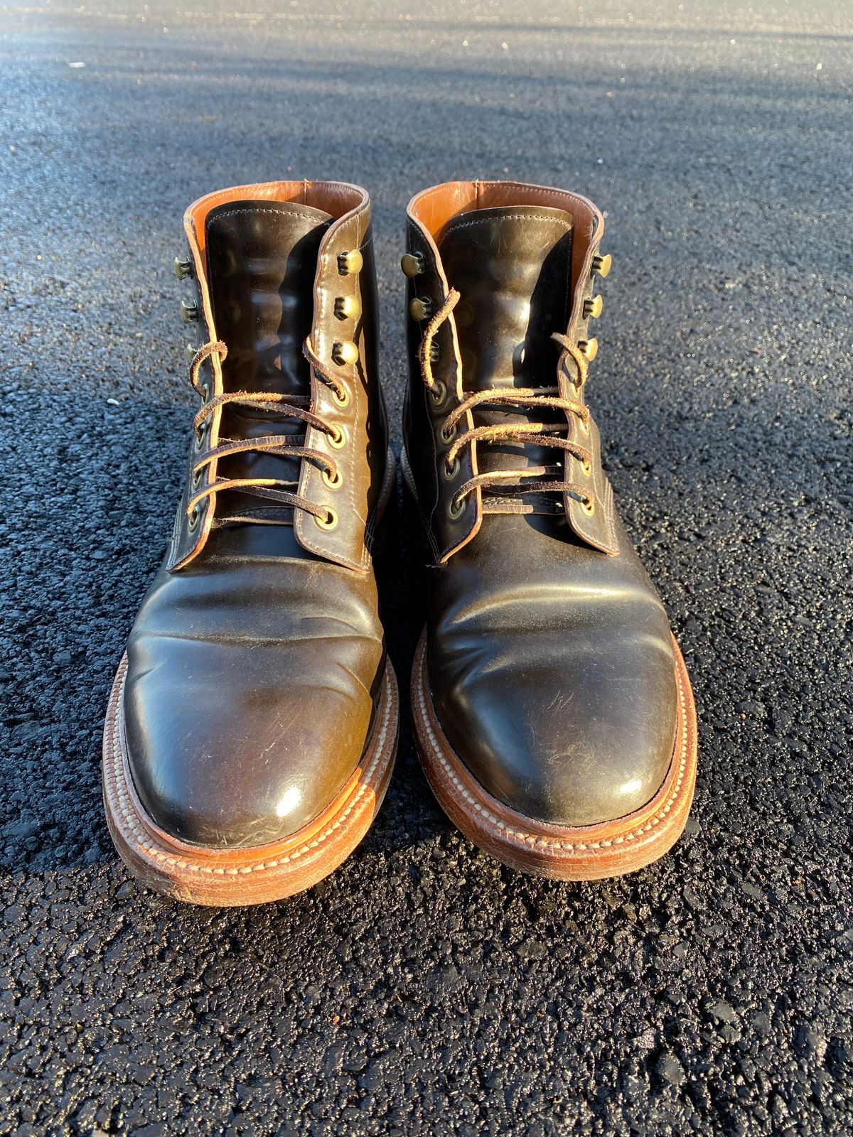 Photo by Acolosi7 on April 1, 2023 of the Grant Stone Diesel Boot in Horween Maduro Shell Cordovan.
