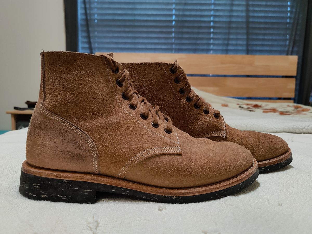 Photo by crberus81 on January 10, 2024 of the Oak Street Bootmakers Field Boot in Horween Marine Field Roughout.