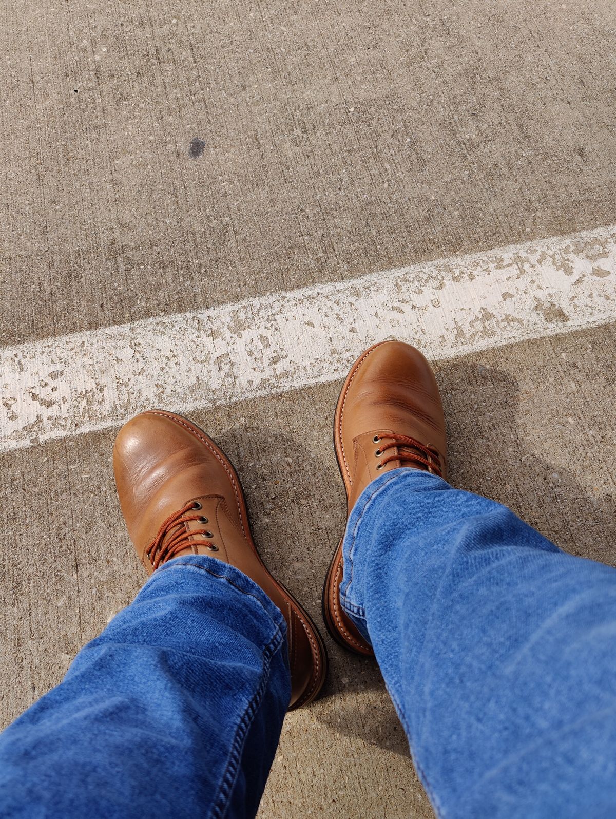 Photo by crberus81 on March 2, 2023 of the Oak Street Bootmakers Trench Boot in Horween Natural Chromexcel.