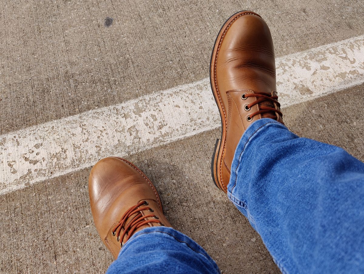 Photo by crberus81 on March 2, 2023 of the Oak Street Bootmakers Trench Boot in Horween Natural Chromexcel.