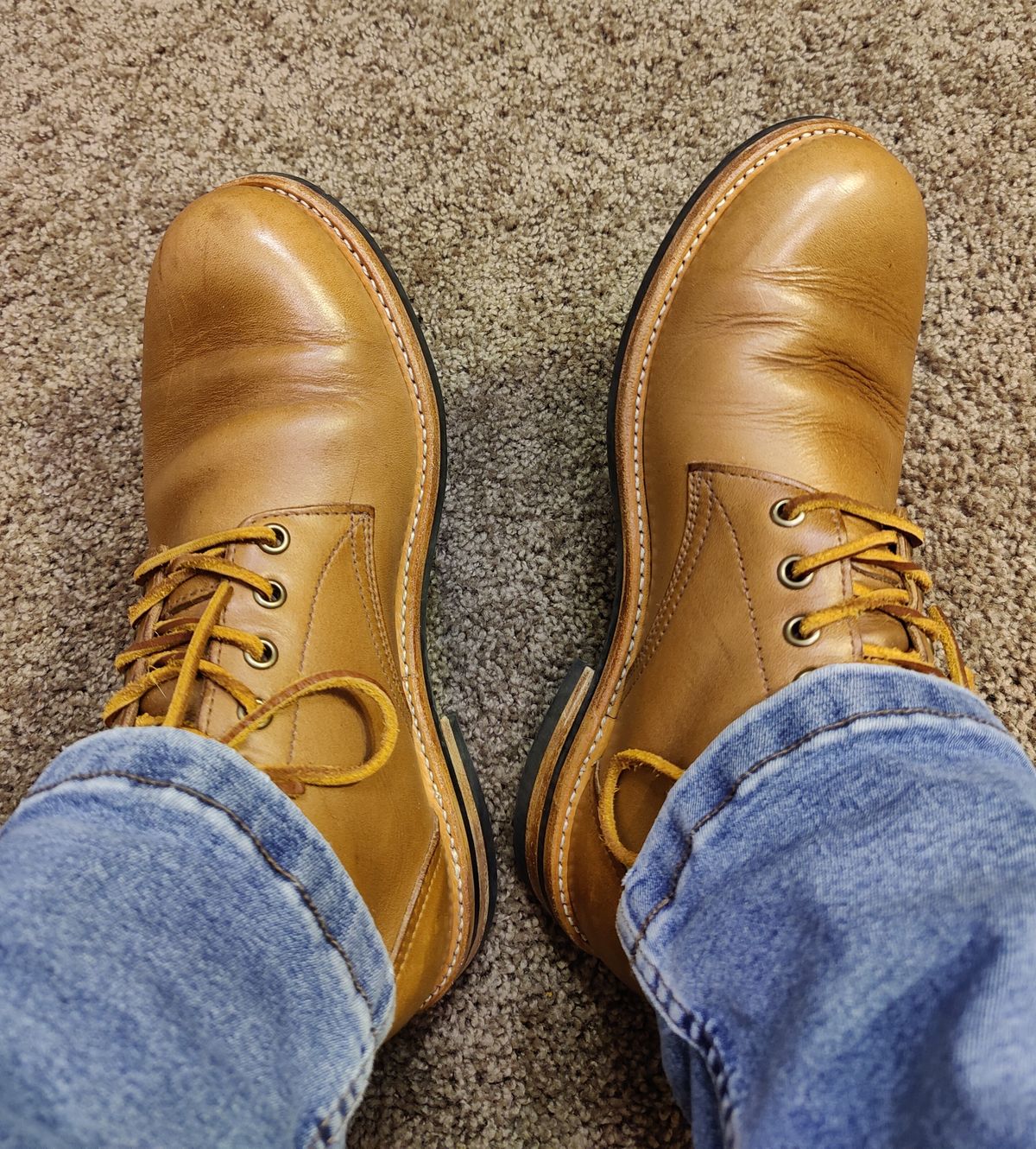 Photo by crberus81 on November 2, 2023 of the Oak Street Bootmakers Trench Boot in Horween Natural Chromexcel.