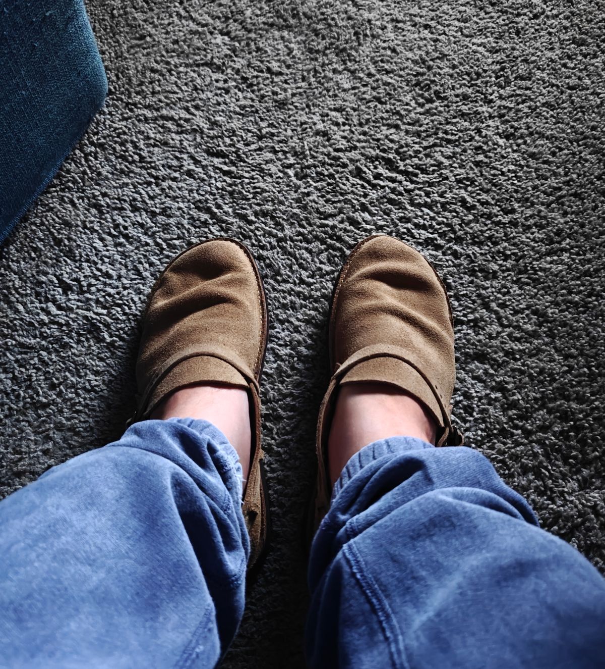 Photo by crberus81 on October 23, 2024 of the Oak Street Bootmakers Country Loafer in Horween Natural Chromexcel Roughout.