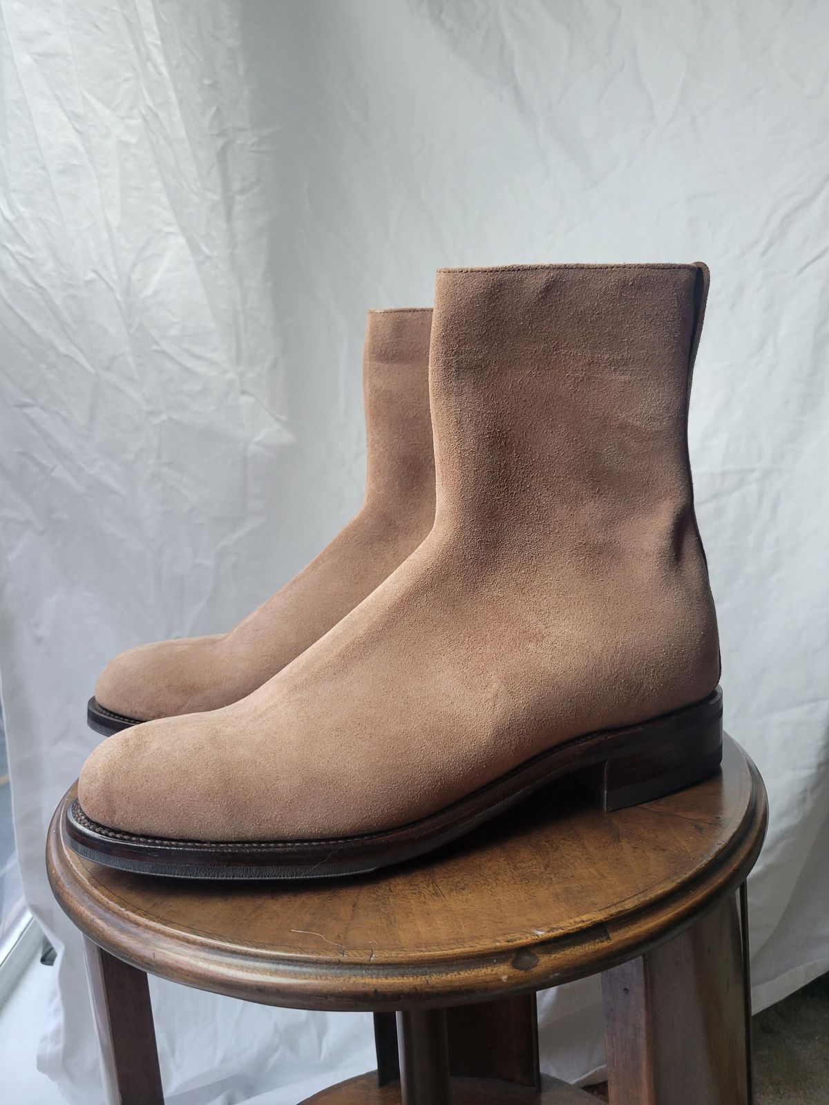 Photo by chokkero on November 1, 2024 of the Viberg Herald in Eco Veg Fallow Suede Roughout.