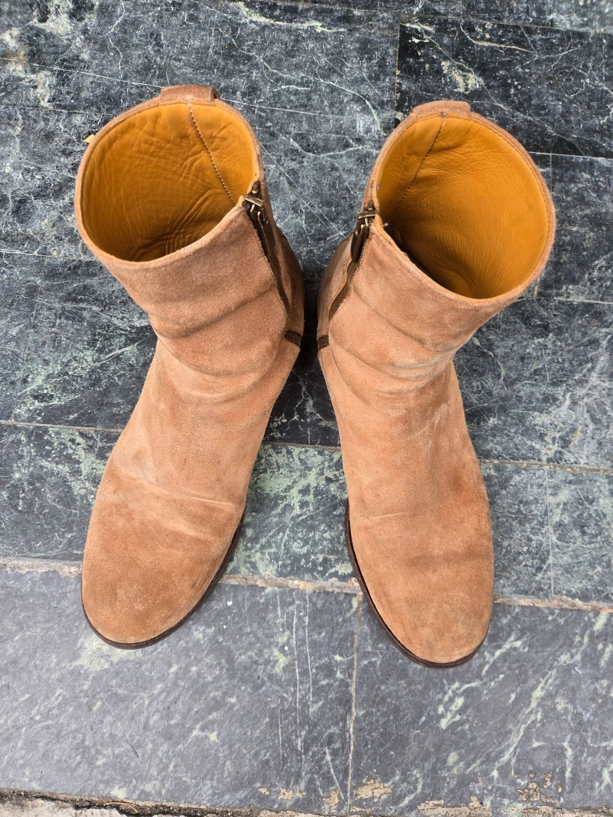 Photo by chokkero on April 5, 2025 of the Viberg Herald in Eco Veg Fallow Suede Roughout.