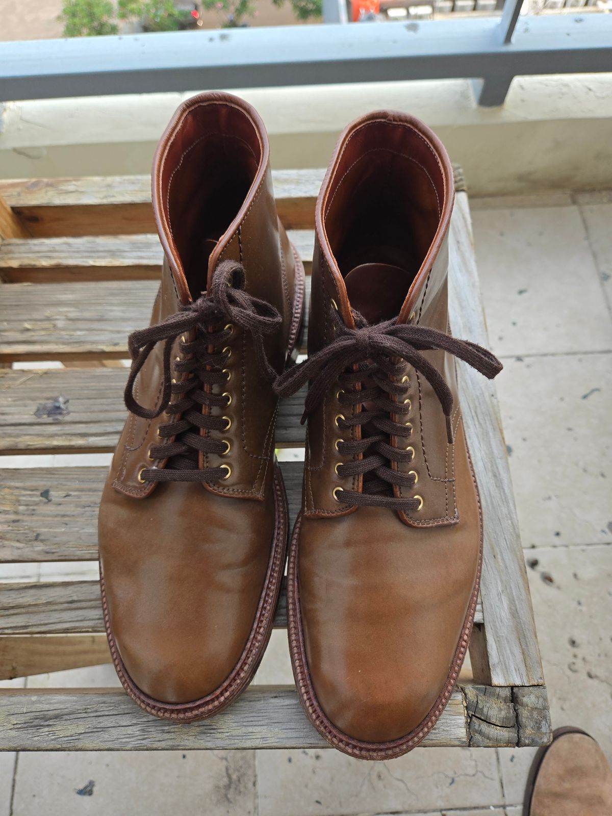 Photo by chokkero on November 1, 2025 of the Alden Plain Toe Boot in Horween Ravello Shell Cordovan.