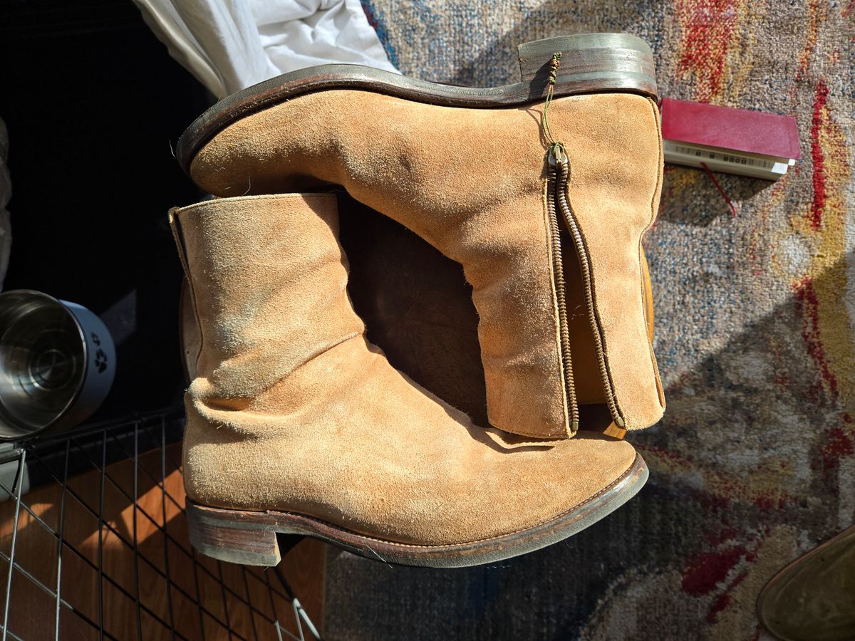 Photo by chokkero on October 2, 2025 of the Viberg Herald in Eco Veg Fallow Suede Roughout.