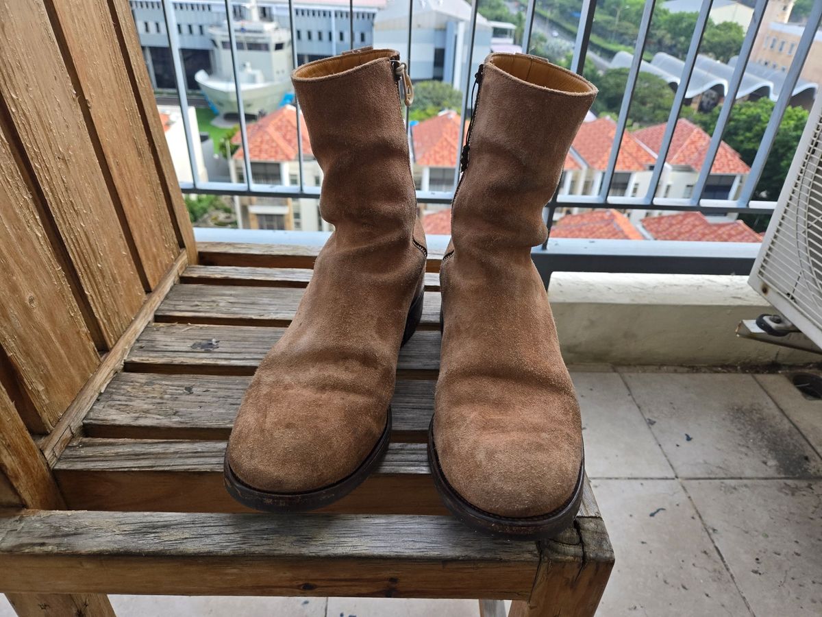 Photo by chokkero on November 1, 2025 of the Viberg Herald in Eco Veg Fallow Suede Roughout.