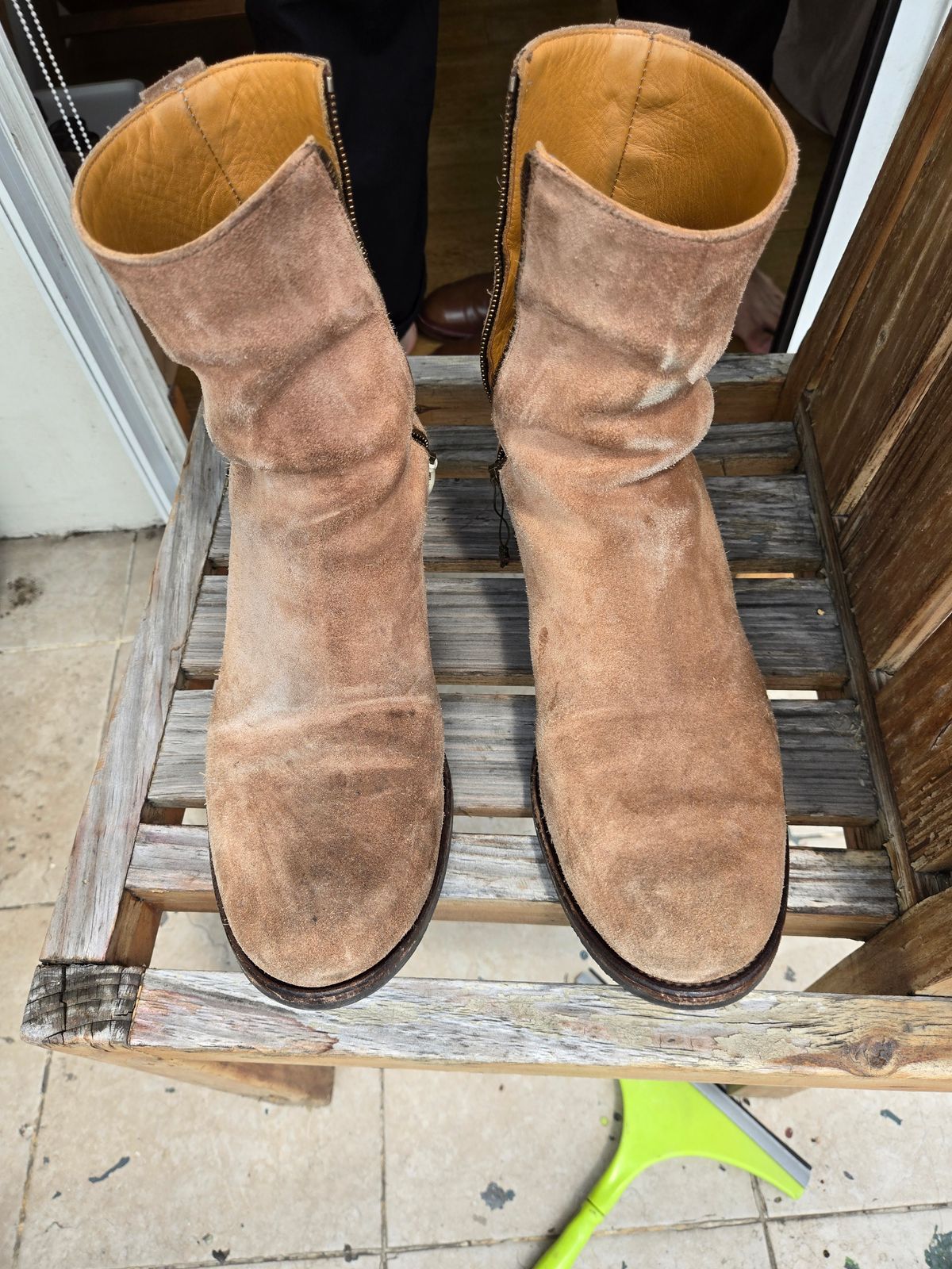 Photo by chokkero on December 3, 2025 of the Viberg Herald in Eco Veg Fallow Suede Roughout.