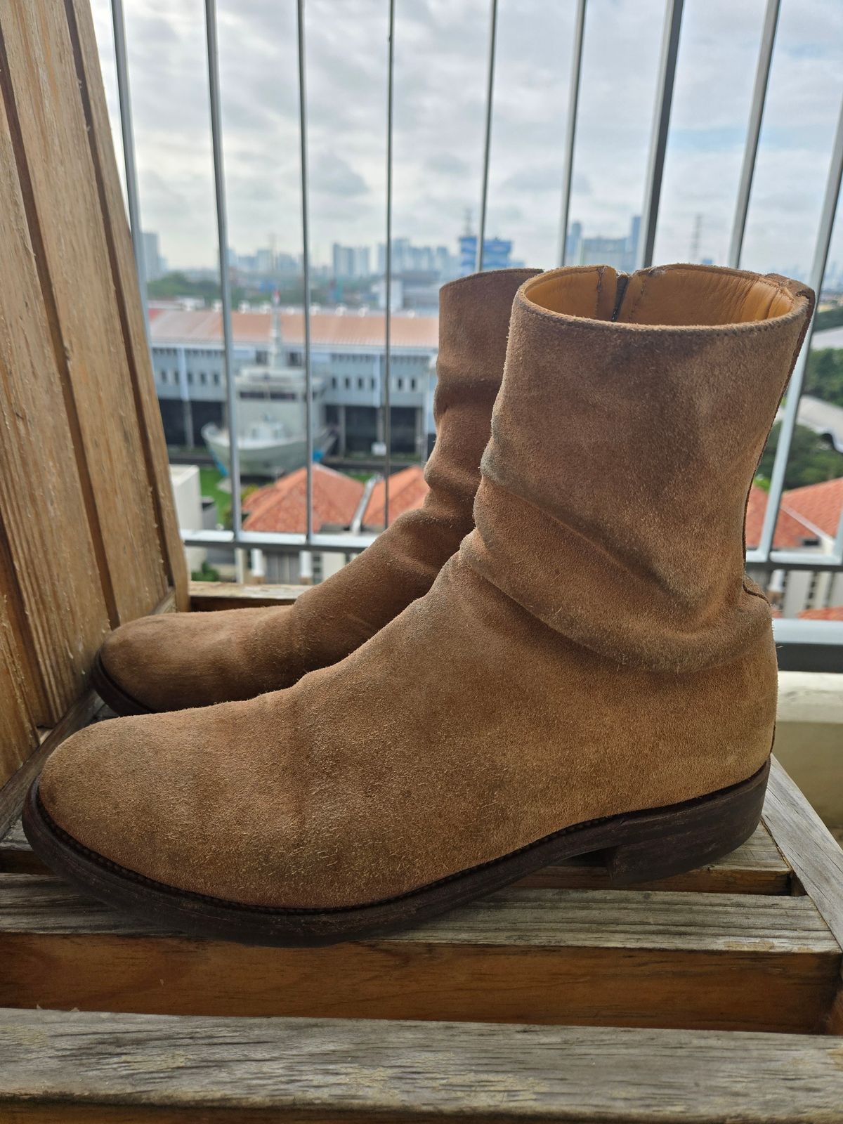 Photo by chokkero on February 3, 2026 of the Viberg Herald in Eco Veg Fallow Suede Roughout.