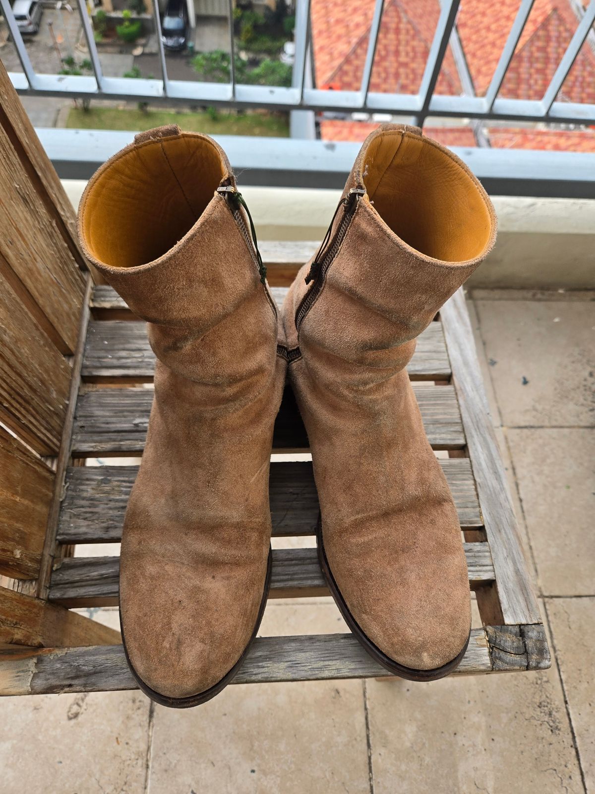 Photo by chokkero on February 3, 2026 of the Viberg Herald in Eco Veg Fallow Suede Roughout.