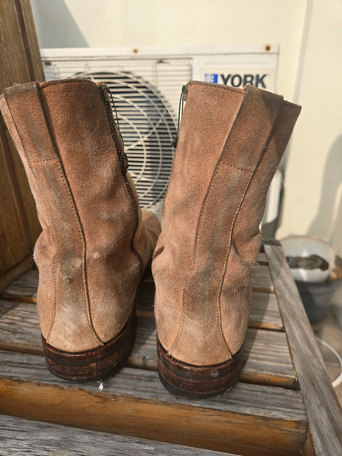 Photo by chokkero on March 2, 2026 of the Viberg Herald in Eco Veg Fallow Suede Roughout.