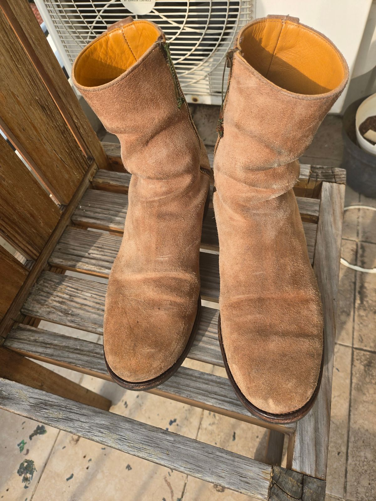 Photo by chokkero on March 2, 2026 of the Viberg Herald in Eco Veg Fallow Suede Roughout.