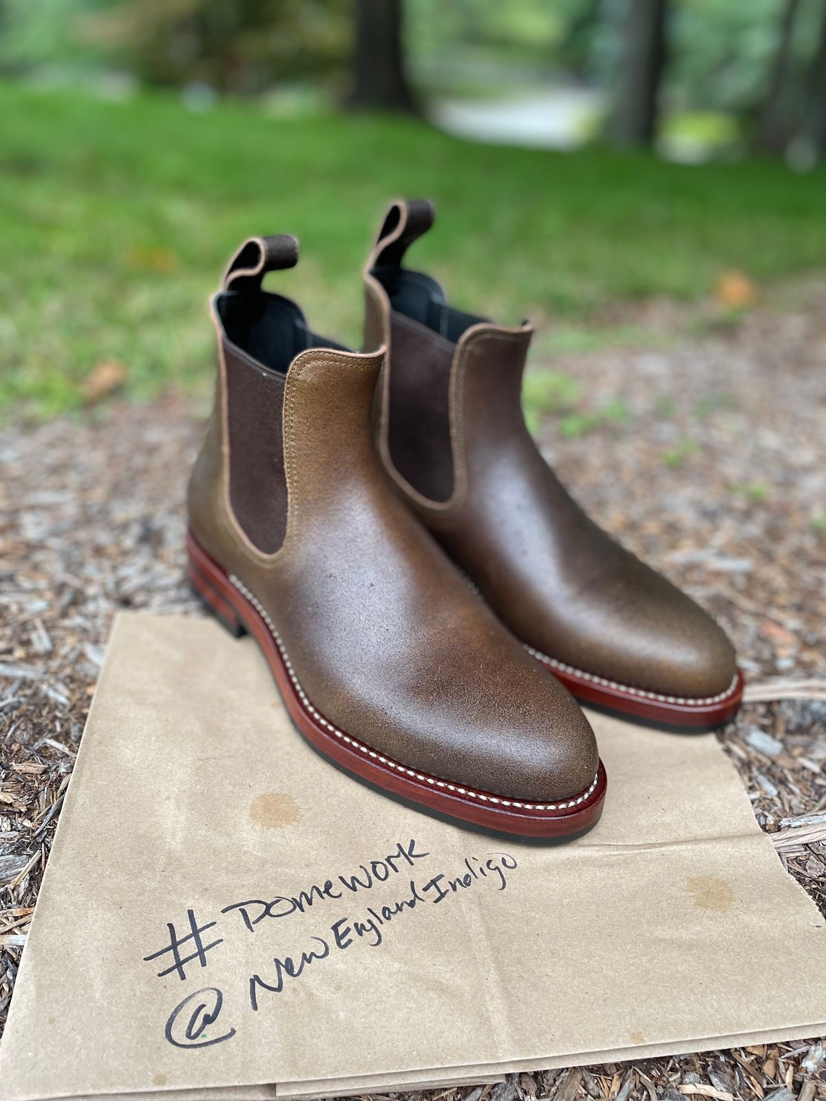 Photo by NewEnglandIndigo on October 1, 2022 of the Benzein The Seventh Chelsea Boot in Horween Olive Waxed Flesh.