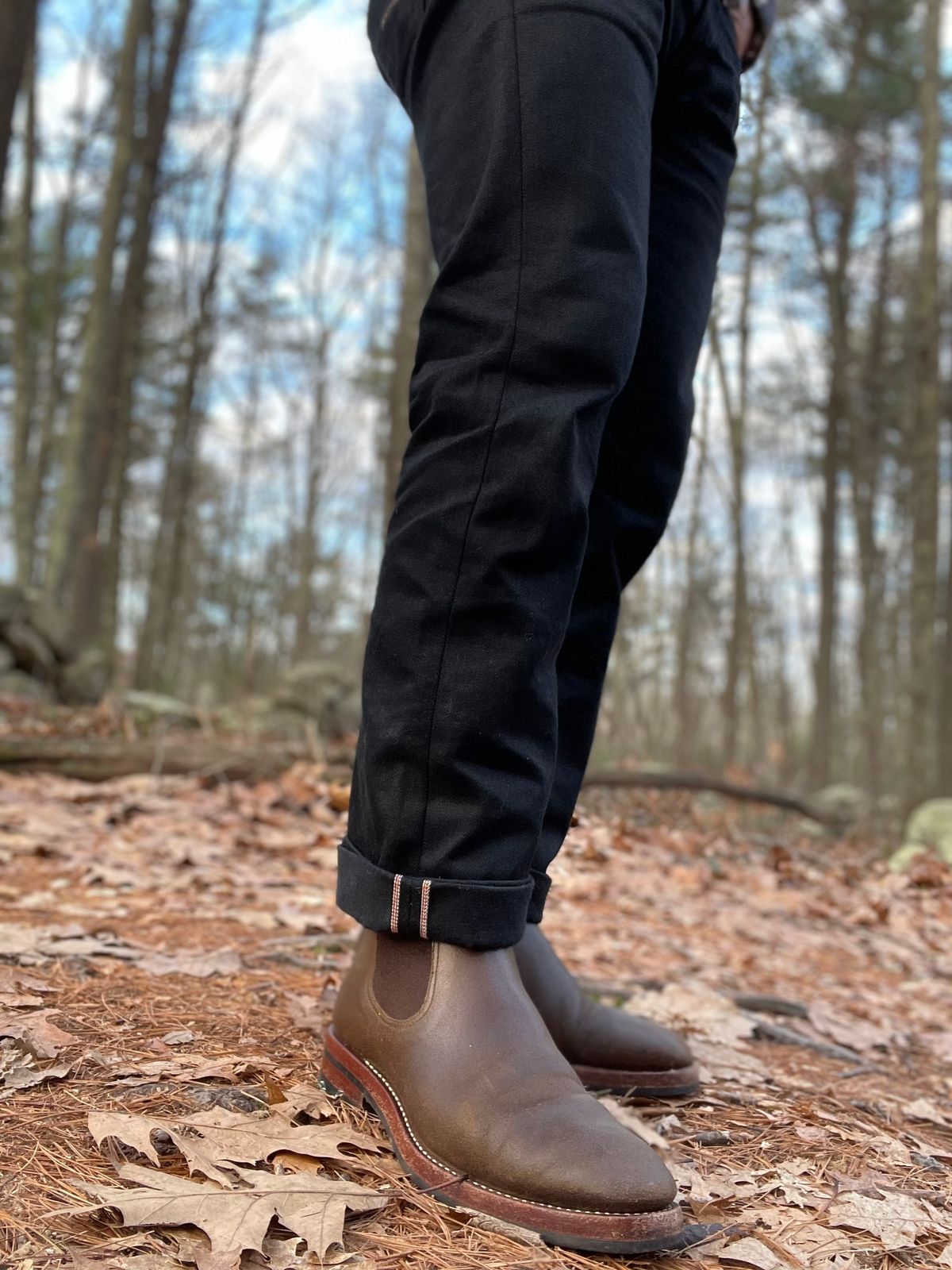 Photo by NewEnglandIndigo on December 30, 2022 of the Benzein The Seventh Chelsea Boot in Horween Olive Waxed Flesh.