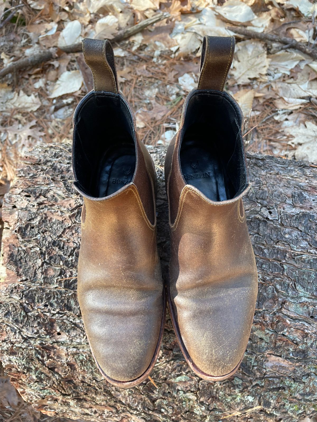 Photo by NewEnglandIndigo on February 2, 2023 of the Benzein The Seventh Chelsea Boot in Horween Olive Waxed Flesh.