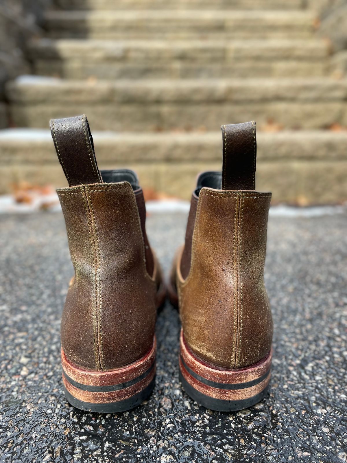Photo by NewEnglandIndigo on March 4, 2023 of the Benzein The Seventh Chelsea Boot in Horween Olive Waxed Flesh.
