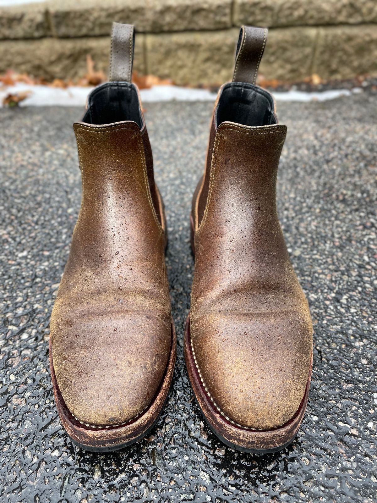 Photo by NewEnglandIndigo on March 4, 2023 of the Benzein The Seventh Chelsea Boot in Horween Olive Waxed Flesh.