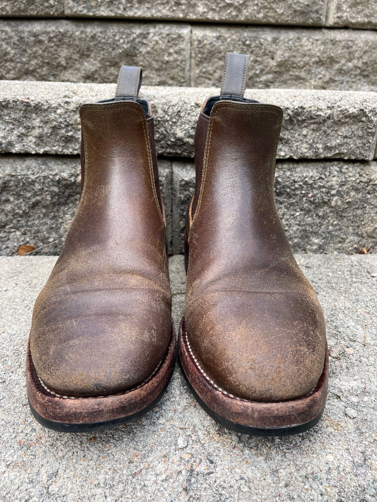 Photo by NewEnglandIndigo on April 4, 2023 of the Benzein The Seventh Chelsea Boot in Horween Olive Waxed Flesh.