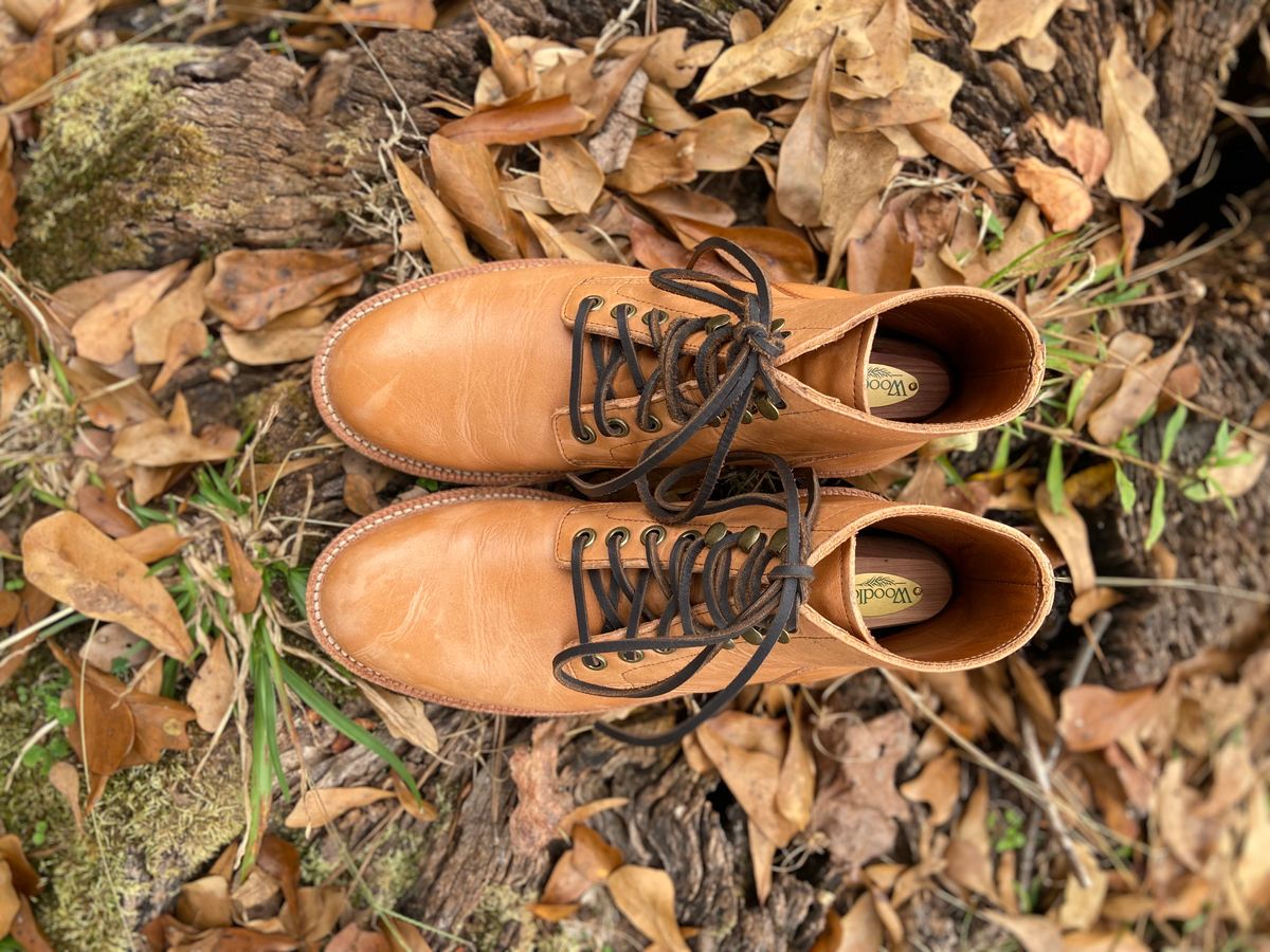 Photo by Fey on November 5, 2022 of the Grant Stone Diesel Boot in Horween English Tan Essex.