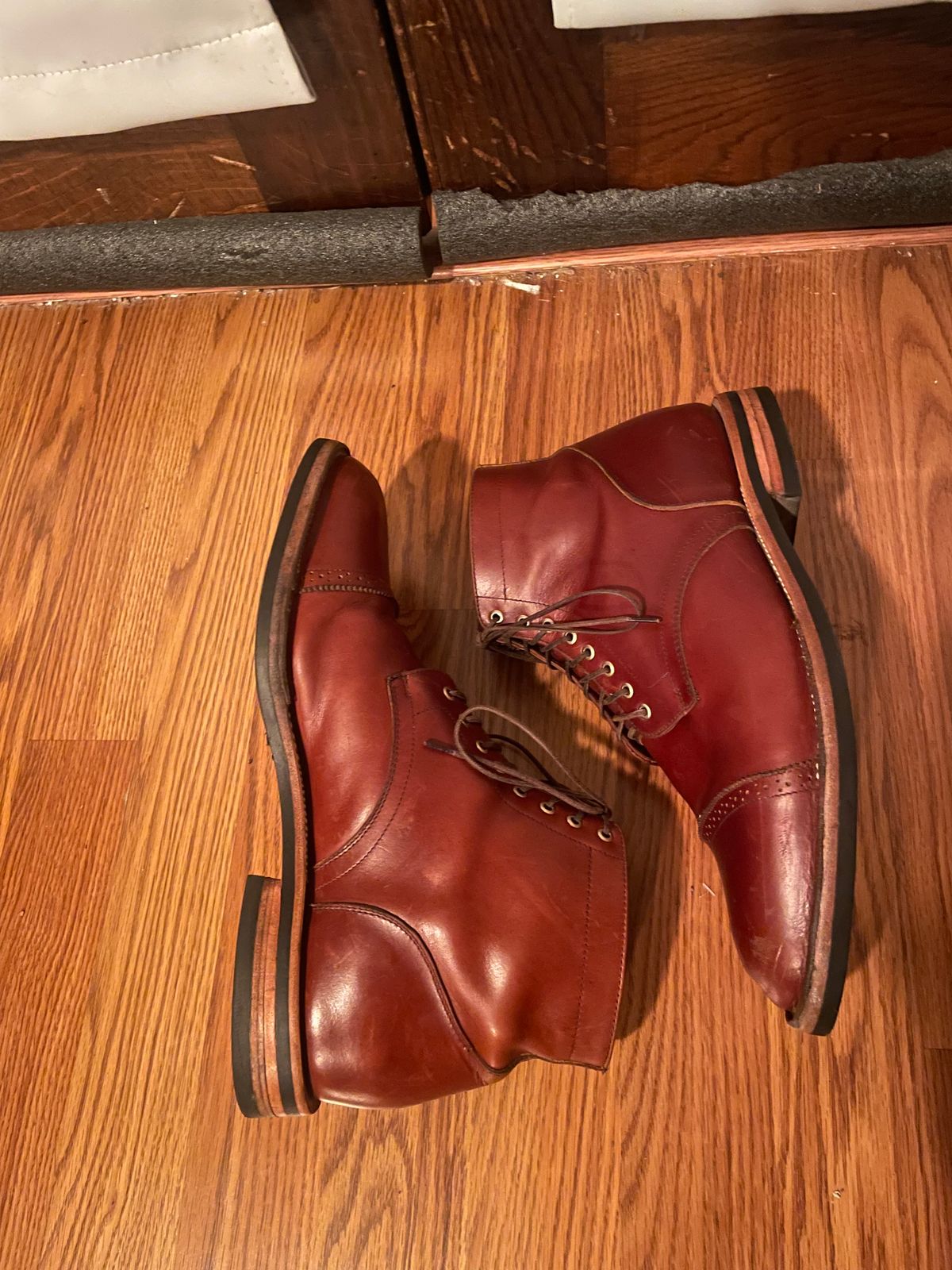 Photo by cjchris66 on November 9, 2023 of the Christian Daniel Larry Lace Up Boot in Wickett & Craig Buck Brown Traditional Harness.