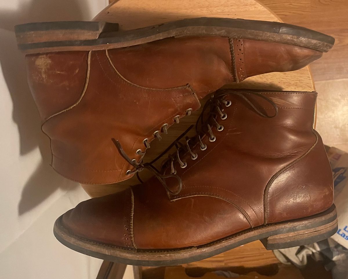 Photo by cjchris66 on January 6, 2024 of the Christian Daniel Larry Lace Up Boot in Wickett & Craig Buck Brown Traditional Harness.