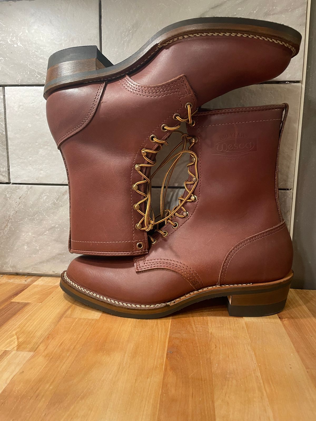 Photo by cjchris66 on October 1, 2022 of the Wesco Packer in Seidel Brown Oil Tan.