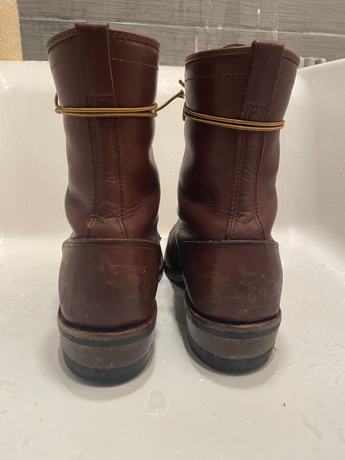 Photo by cjchris66 on November 6, 2022 of the Wesco Packer in Seidel Brown Oil Tan.