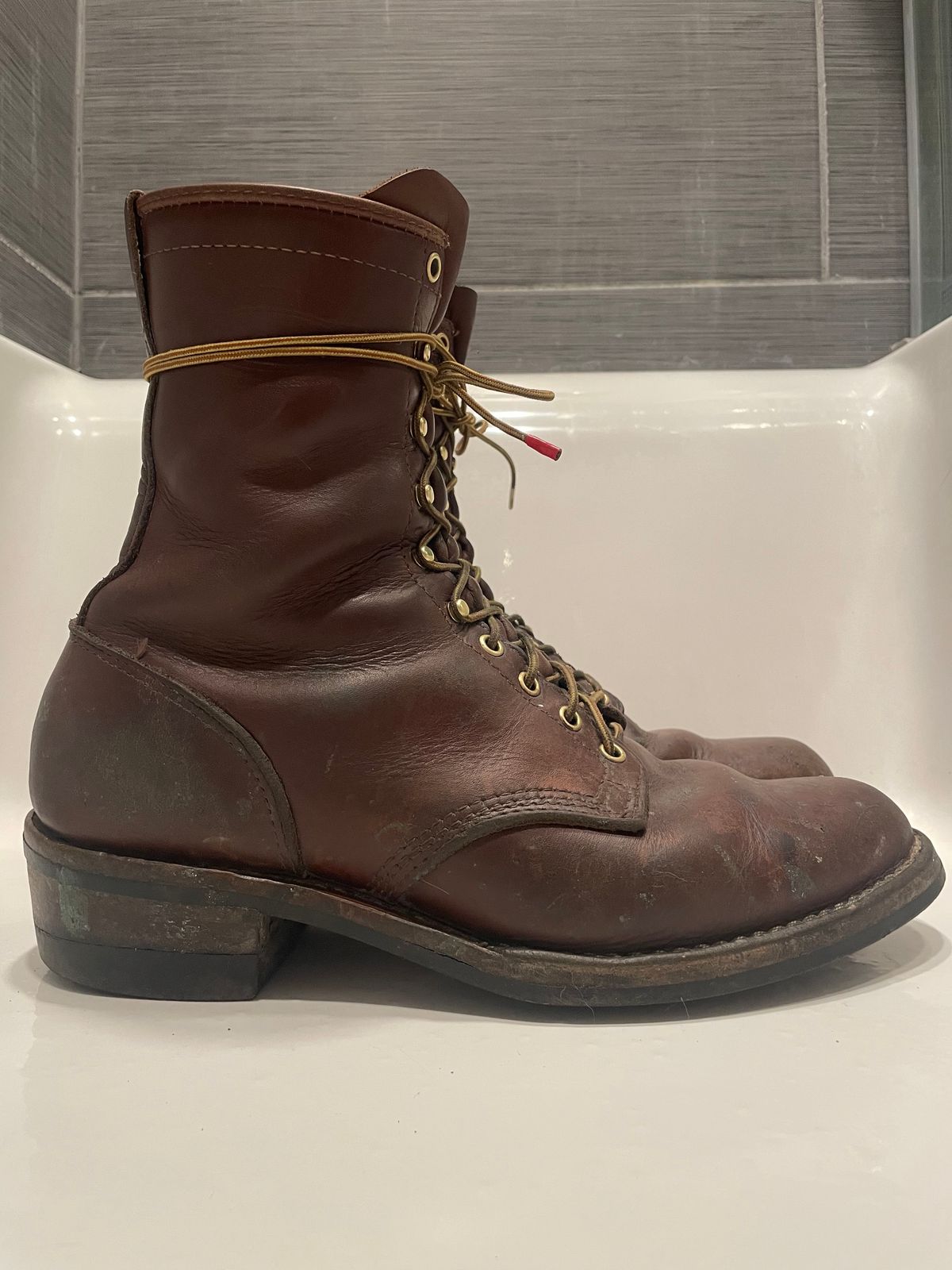 Photo by cjchris66 on December 6, 2022 of the Wesco Packer in Seidel Brown Oil Tan.