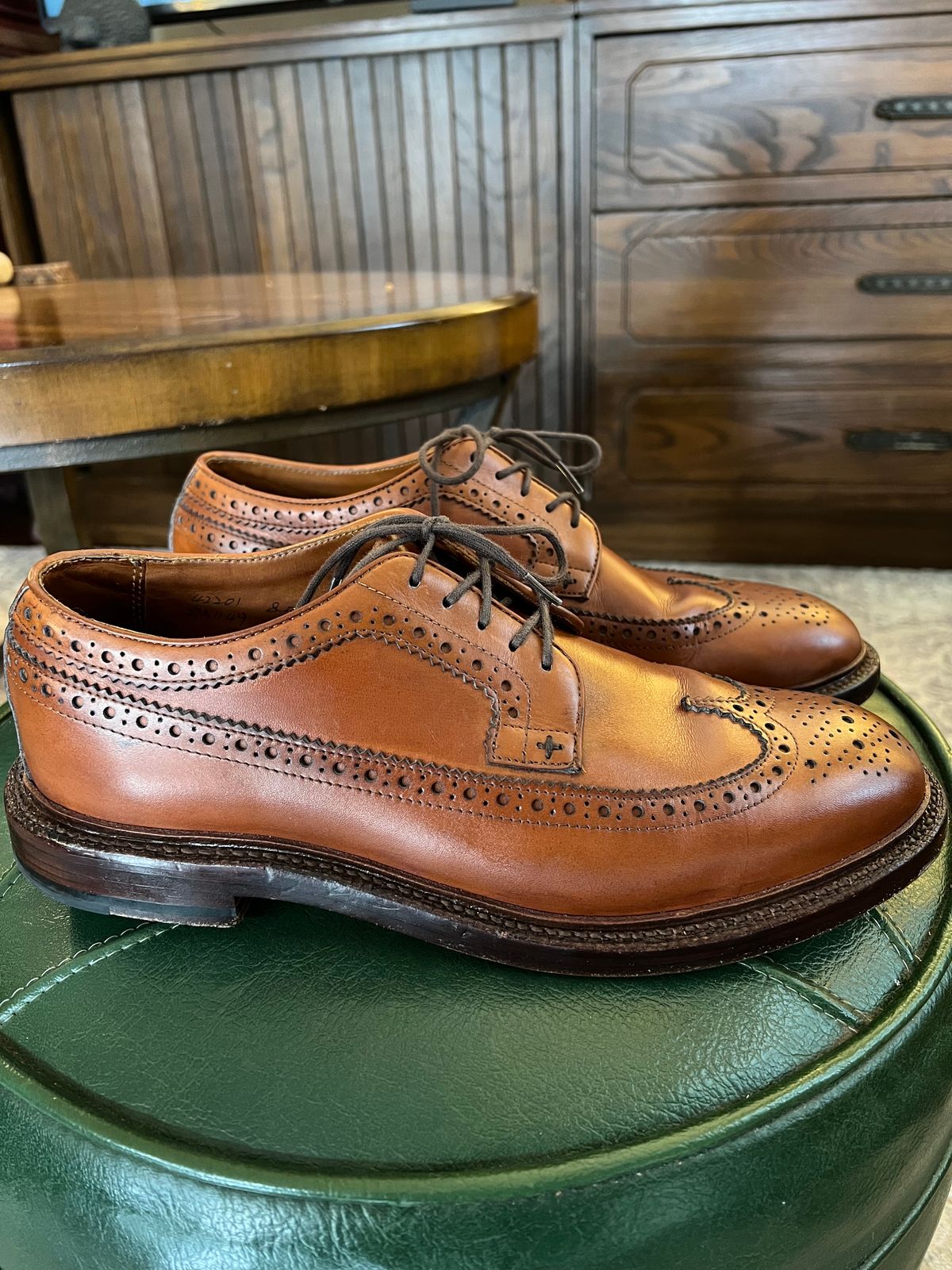 Photo by byrdhound on December 3, 2023 of the Grant Stone Longwing in D'Annonay British Tan Calf.