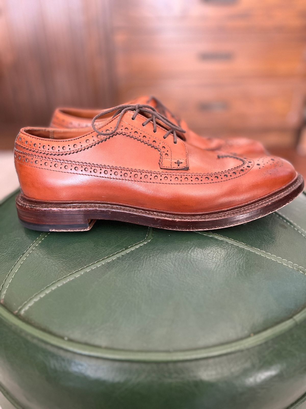 Photo by byrdhound on January 1, 2024 of the Grant Stone Longwing in D'Annonay British Tan Calf.