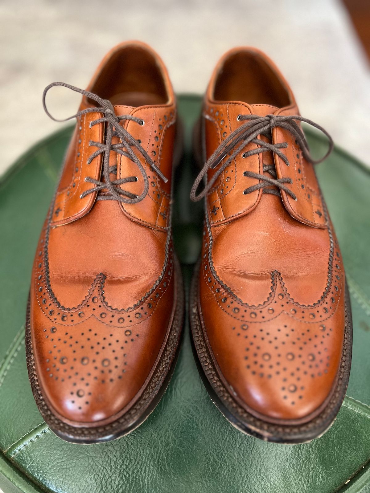 Photo by byrdhound on January 1, 2024 of the Grant Stone Longwing in D'Annonay British Tan Calf.