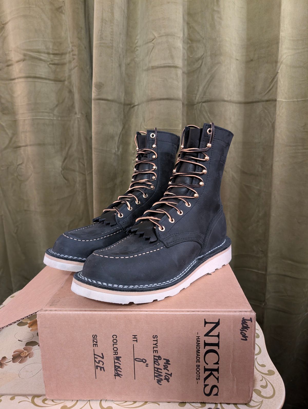 Photo by Particlepartition on December 21, 2024 of the Nicks Moc Toe in Seidel WeatherShield Black.