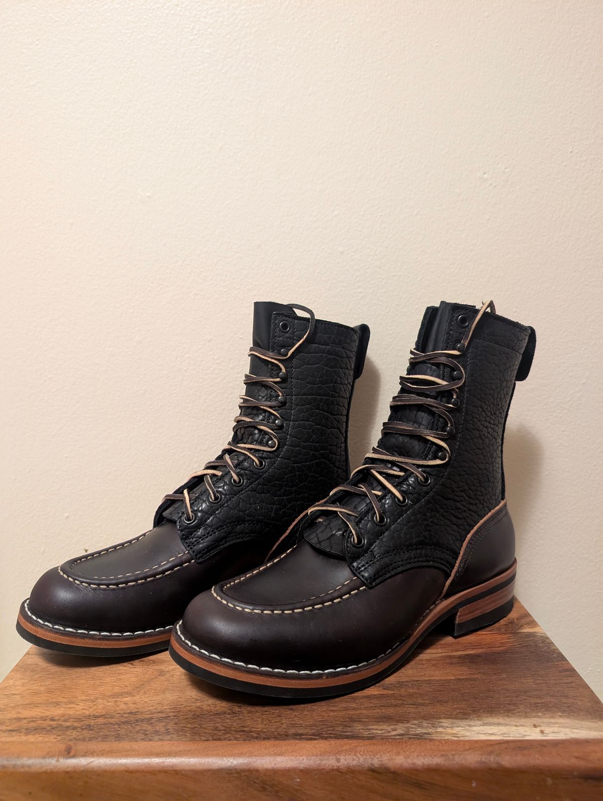 Photo by Particlepartition on September 15, 2025 of the Nicks MTO in Law Tanning Black Smooth Shruken Bison & Wicket & Craig Double Stuffed Walnut.