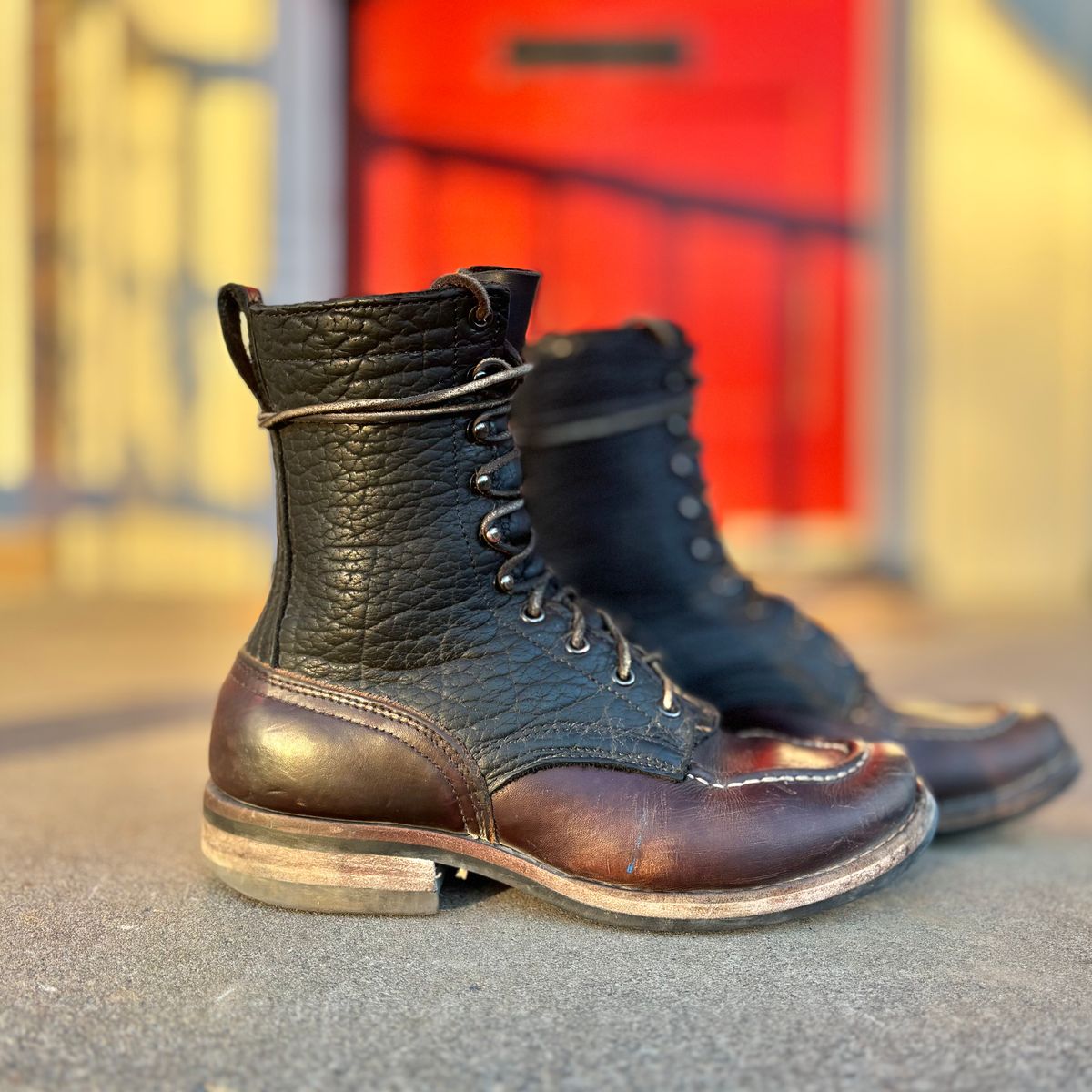 Photo by Particlepartition on December 31, 2025 of the Nicks MTO in Law Tanning Black Smooth Shruken Bison & Wicket & Craig Double Stuffed Walnut.