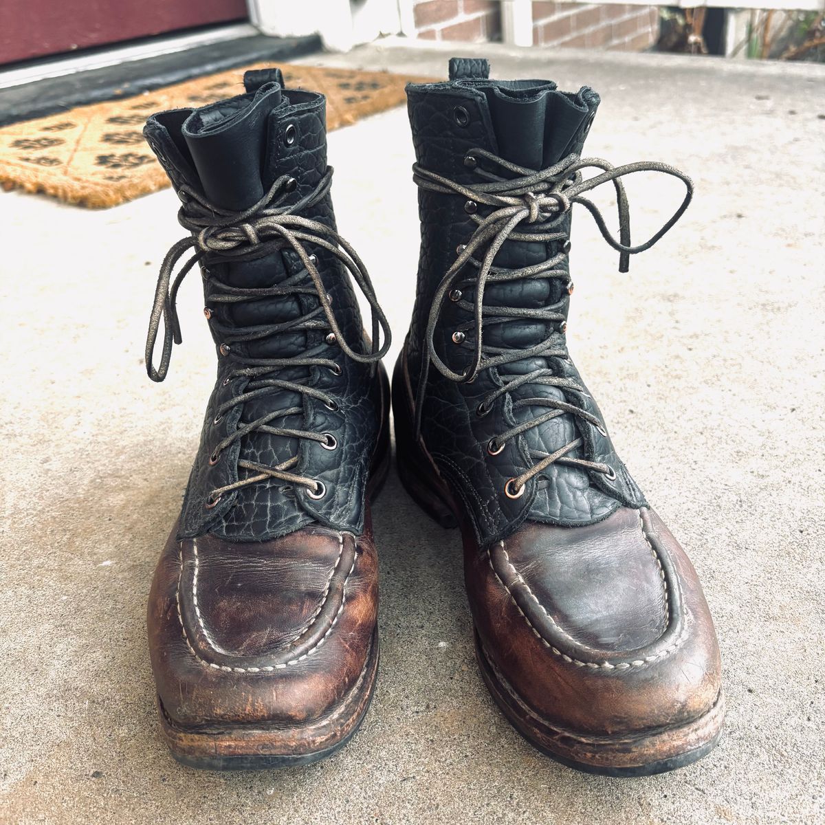 Photo by Particlepartition on March 4, 2026 of the Nicks MTO in Law Tanning Black Smooth Shruken Bison & Wicket & Craig Double Stuffed Walnut.