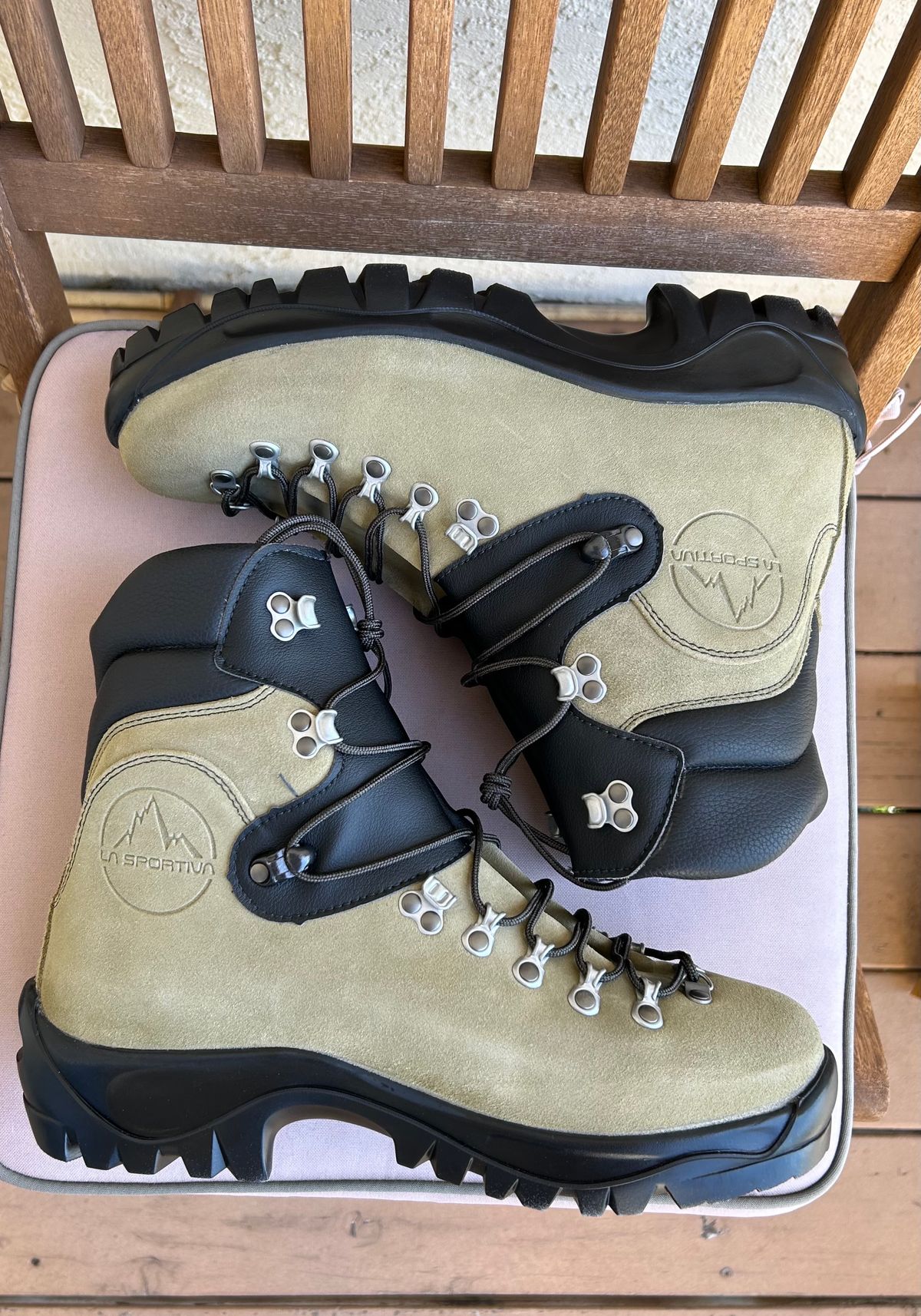 Photo by BxPx on October 1, 2023 of the La Sportiva Glacier WLF in Perwanger Tan Roughout.