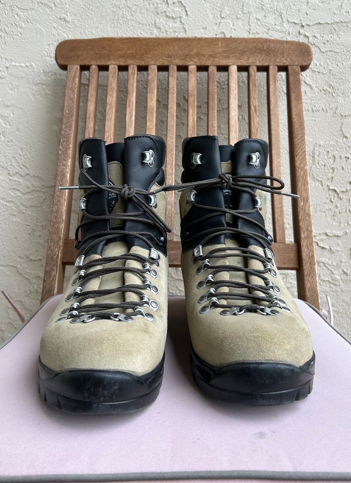 Photo by BxPx on February 6, 2024 of the La Sportiva Glacier WLF in Perwanger Tan Roughout.