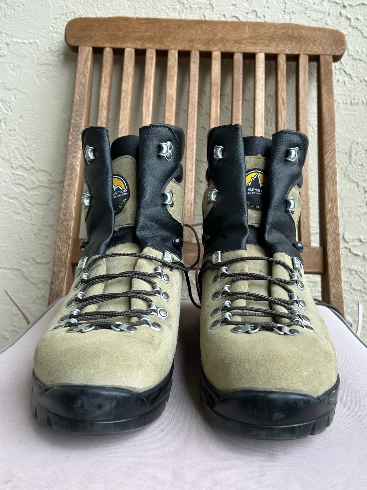 Photo by BxPx on April 5, 2024 of the La Sportiva Glacier WLF in Perwanger Tan Roughout.