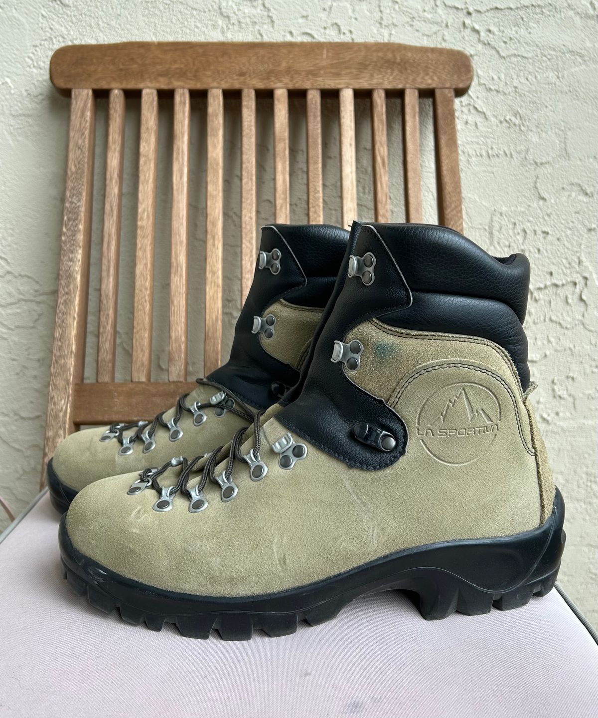 Photo by BxPx on April 5, 2024 of the La Sportiva Glacier WLF in Perwanger Tan Roughout.