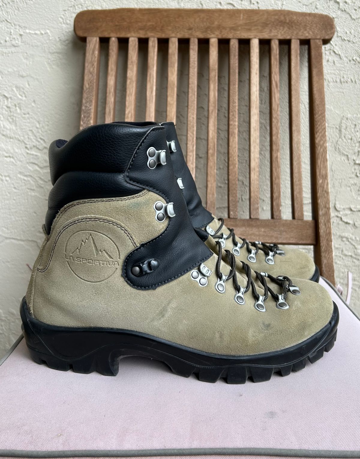 Photo by BxPx on April 5, 2024 of the La Sportiva Glacier WLF in Perwanger Tan Roughout.