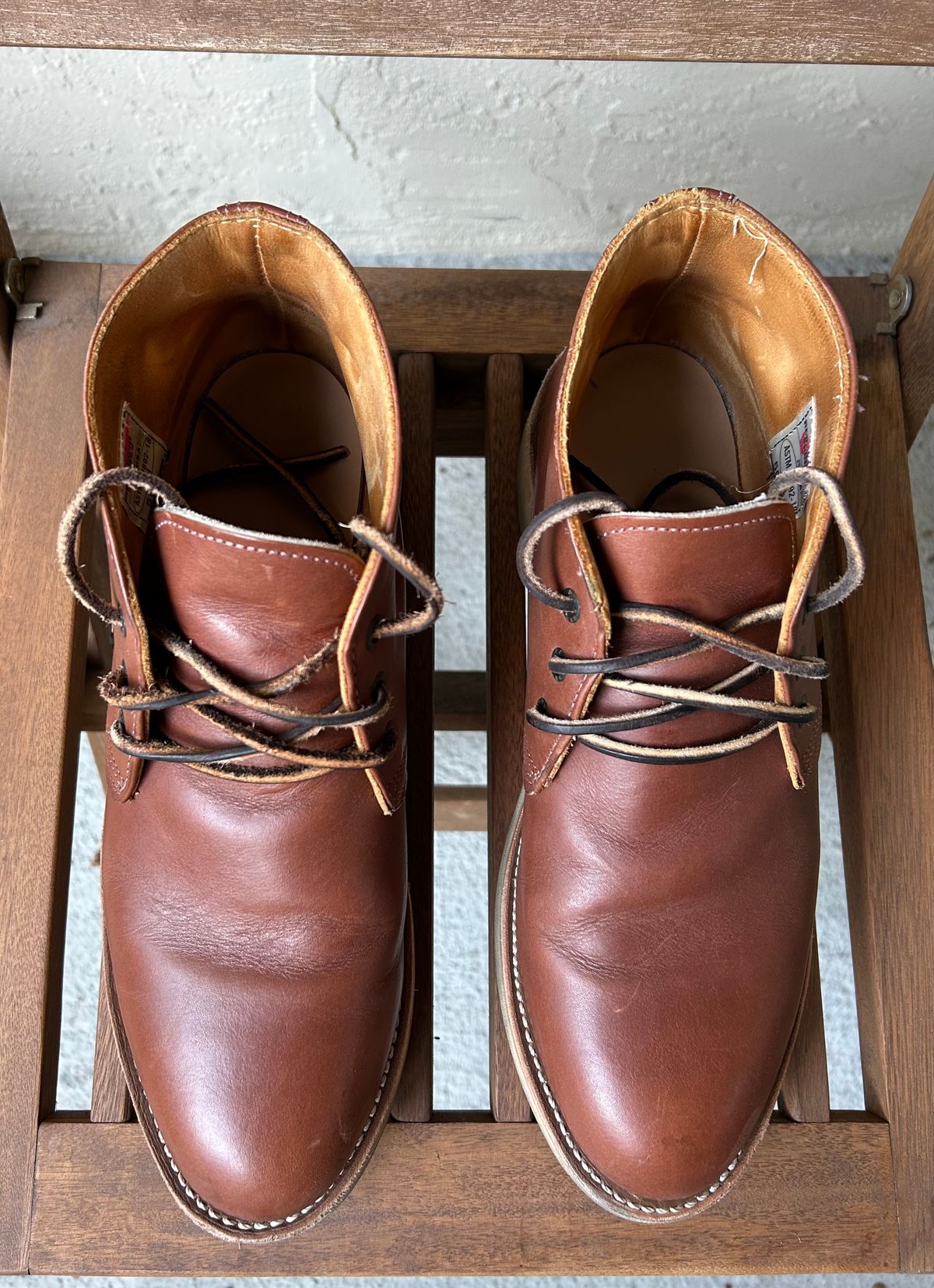 Photo by BxPx on December 1, 2024 of the Red Wing Traction Tred Chukka in Unknown Leather.