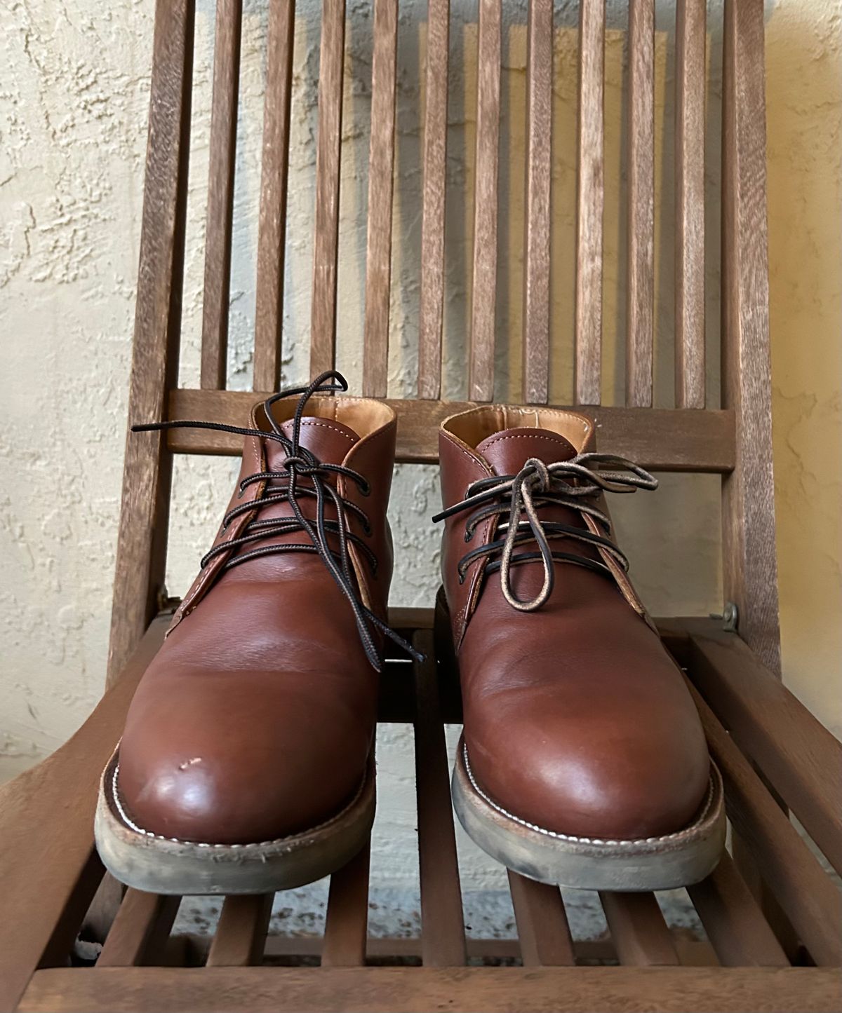 Photo by BxPx on February 6, 2025 of the Red Wing Traction Tred Chukka in Unknown Leather.