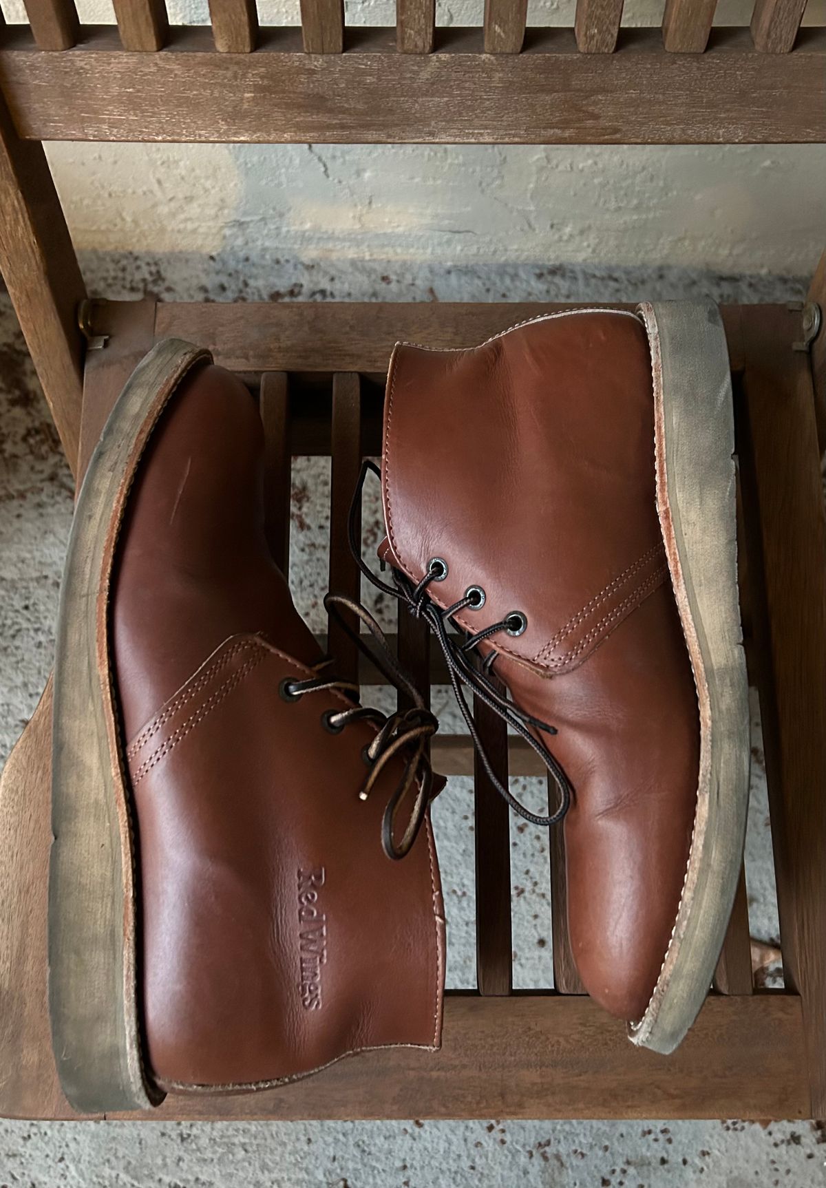 Photo by BxPx on February 6, 2025 of the Red Wing Traction Tred Chukka in Unknown Leather.