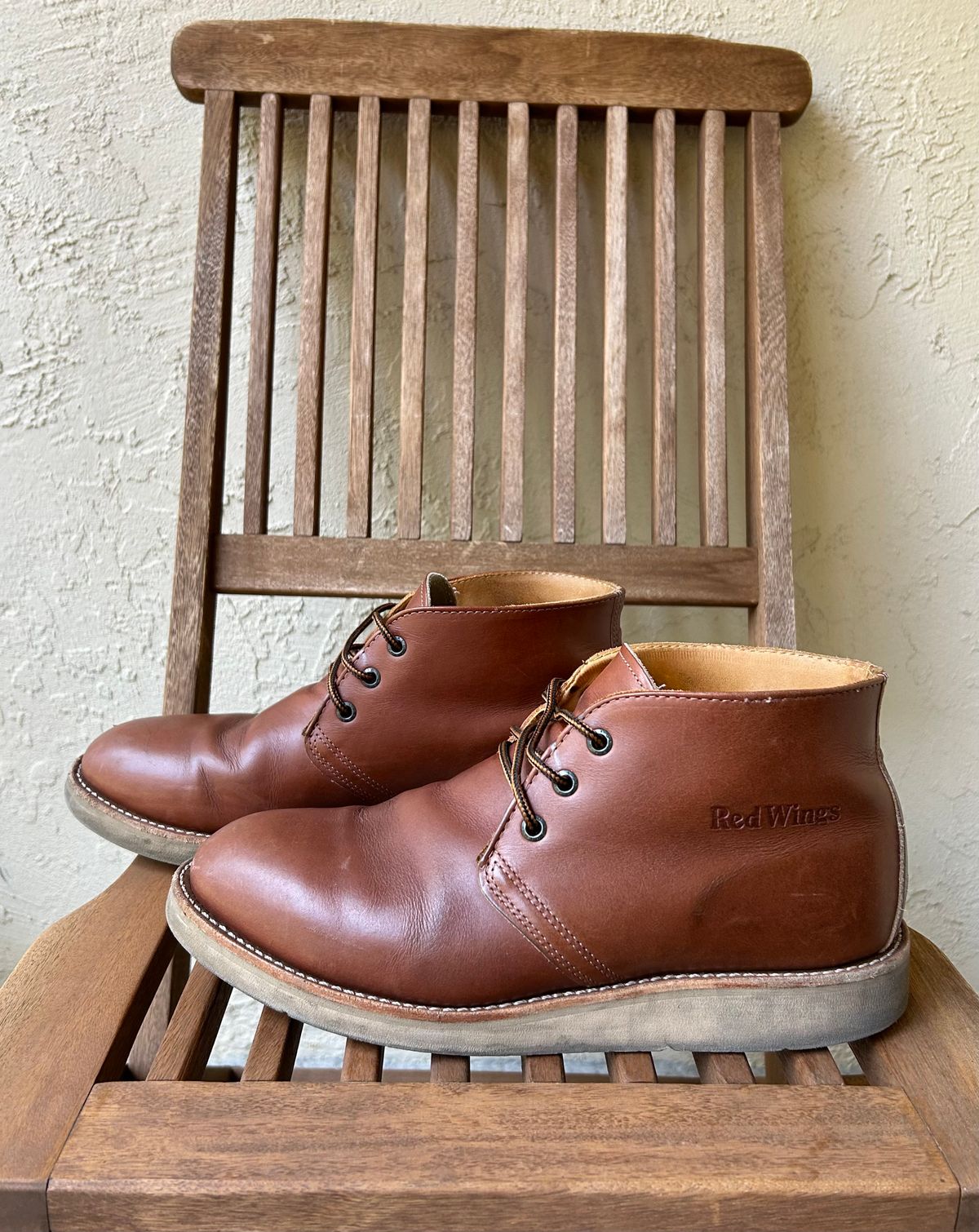 Photo by BxPx on April 5, 2025 of the Red Wing Traction Tred Chukka in Unknown Leather.