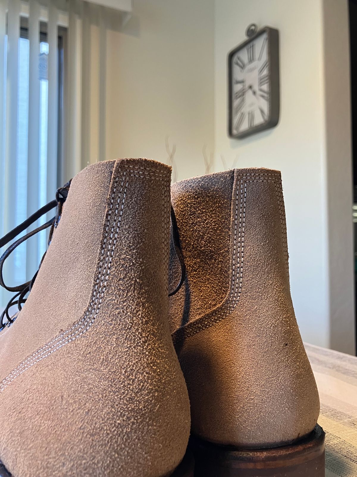 Photo by RuffOutLaGoop on October 9, 2023 of the Oak Street Bootmakers Field Boot in Horween Natural Chromexcel Roughout.