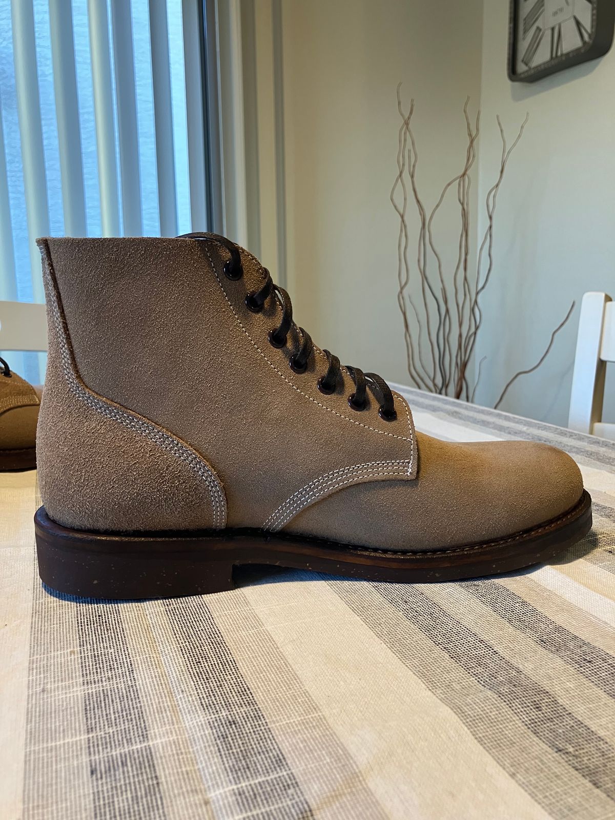 Photo by RuffOutLaGoop on October 9, 2023 of the Oak Street Bootmakers Field Boot in Horween Natural Chromexcel Roughout.